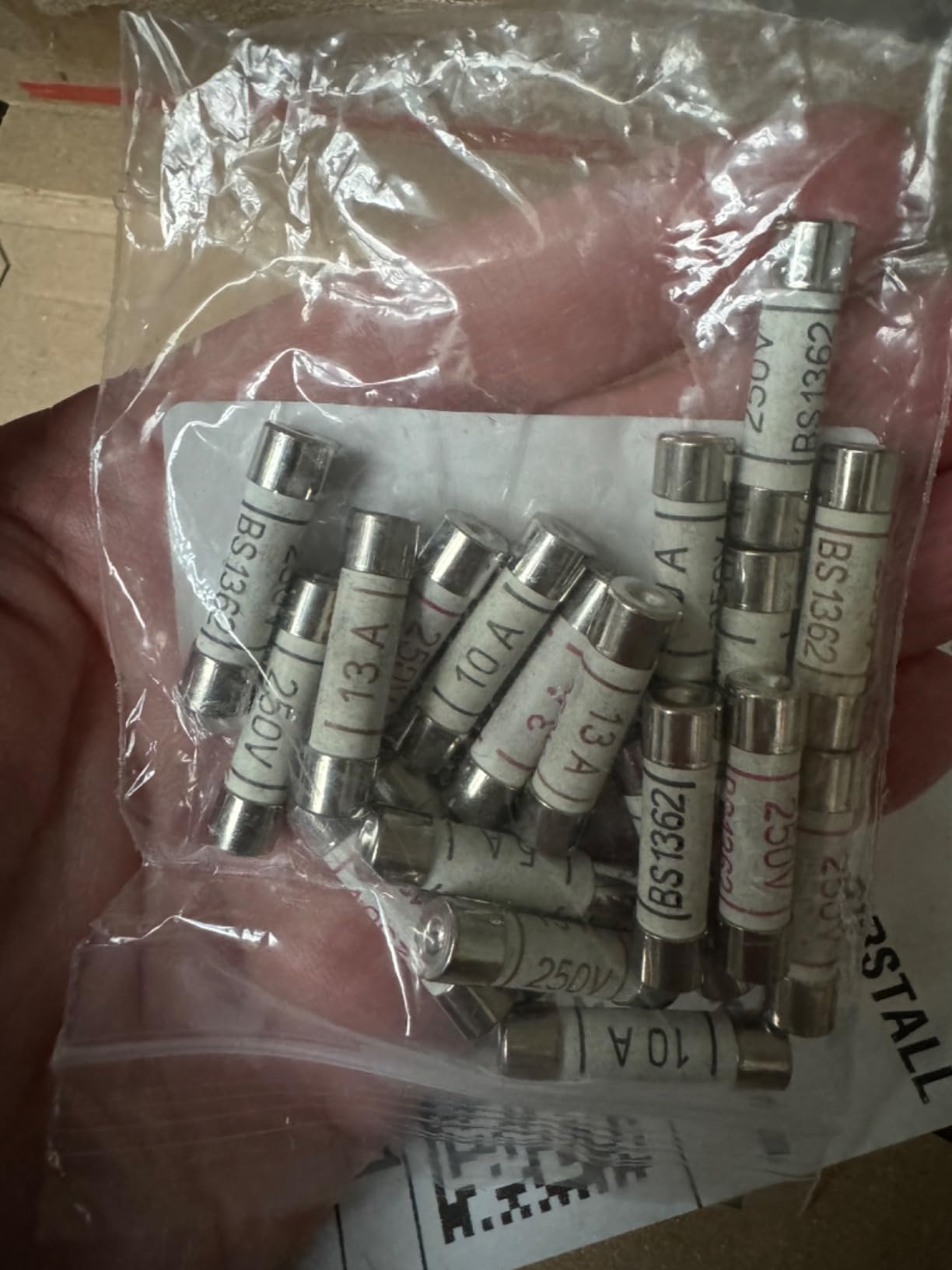 5x Each 3A, 5A, 10A, 13A amp Electrical Fuses